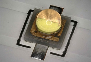 Observation de LED avec un microscope numérique